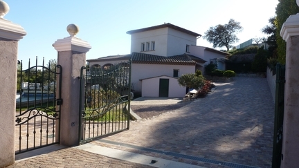 Portail d'entrée de la maison Portail d'entrée de la maison