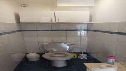 Toilettes séparées avec ventilation VMC Toilettes séparées avec ventilation VMC